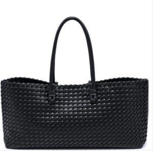 Trendy tote handbag